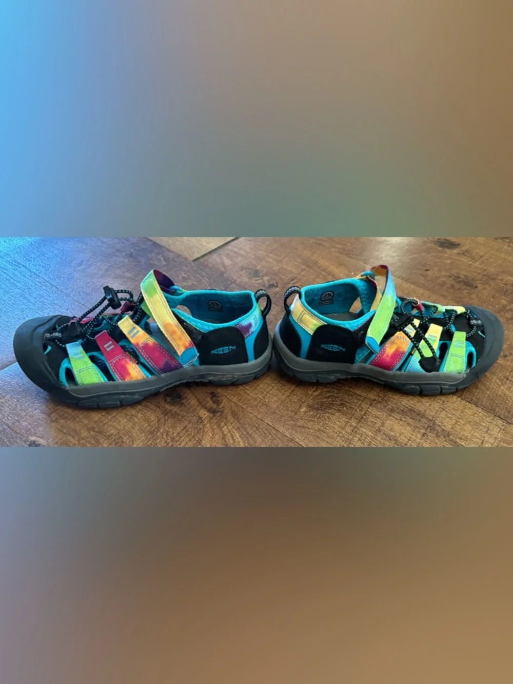 Keen Newport H2 hybrid sandals unisex boy girl youth Sz 4 big kid